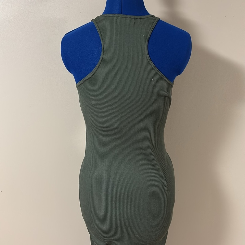 PrettyLittleThing Peekaboo Tank Dress - Picture 6 of 8